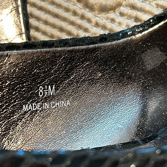 Black Embossed Python Textured Slingback Peeptoe Shoes-8.5 - Picture 7 of 7